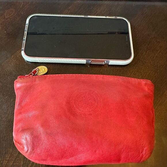 Gucci small leather clutch   - Picture 1 of 9